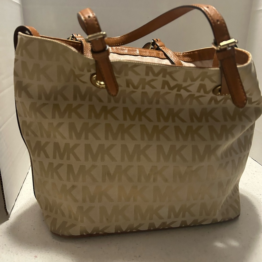 Michael Kors Tan and Brown Signature Tote - Picture 3 of 11